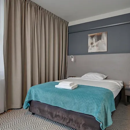 So - Self Check-in Bed & Breakfast 4*